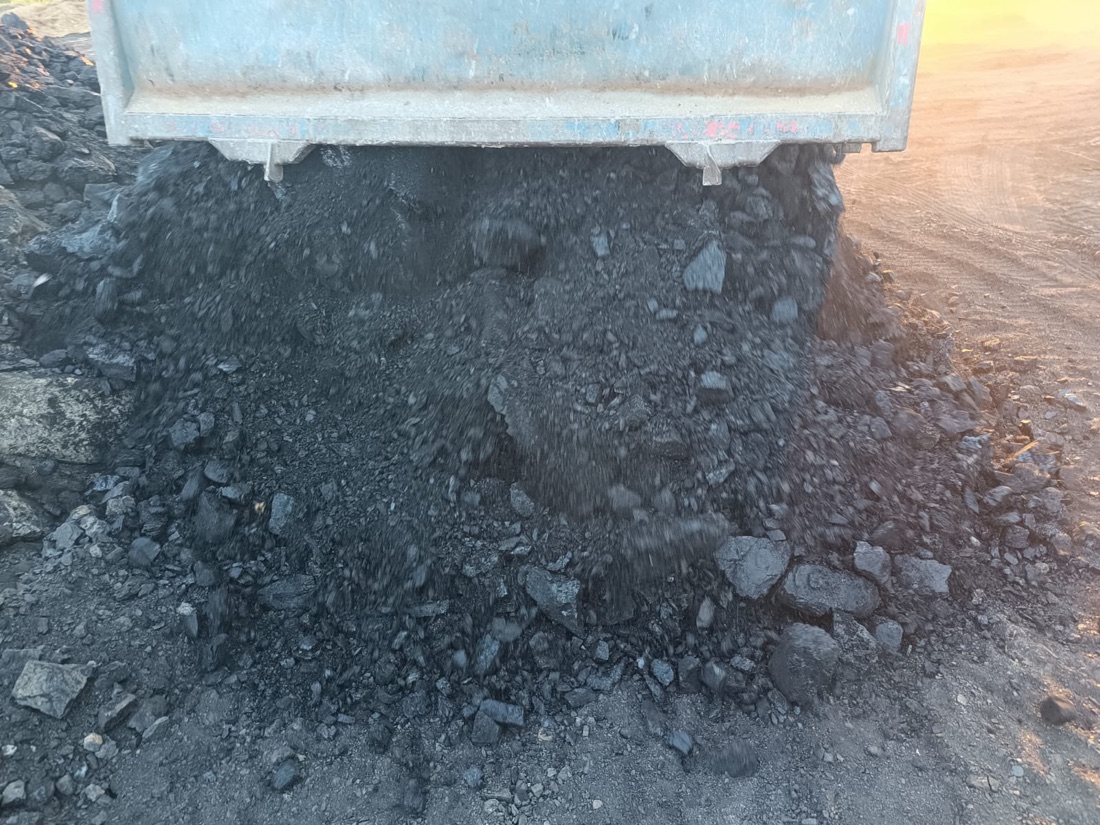 Premium North East India Bituminous Coal Close-up